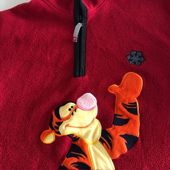 Vtg, Tigger Winnie The Pooh, Size M, Red Pullover - Picture 3 of 9